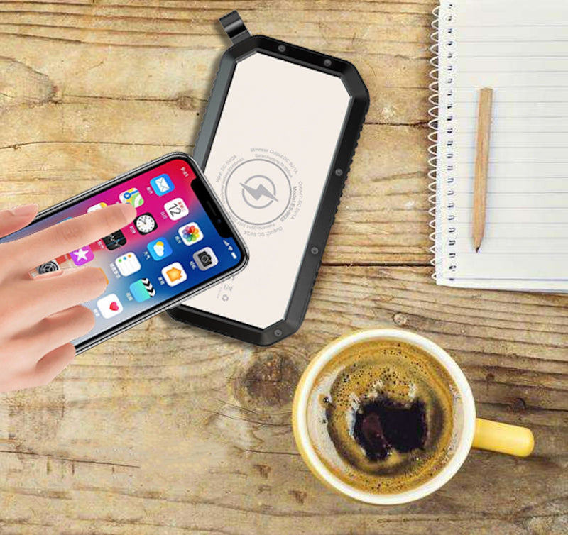Wirelsess solar powerbank phone accessories with torch